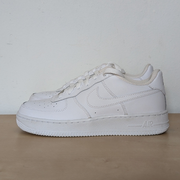 white air force 117